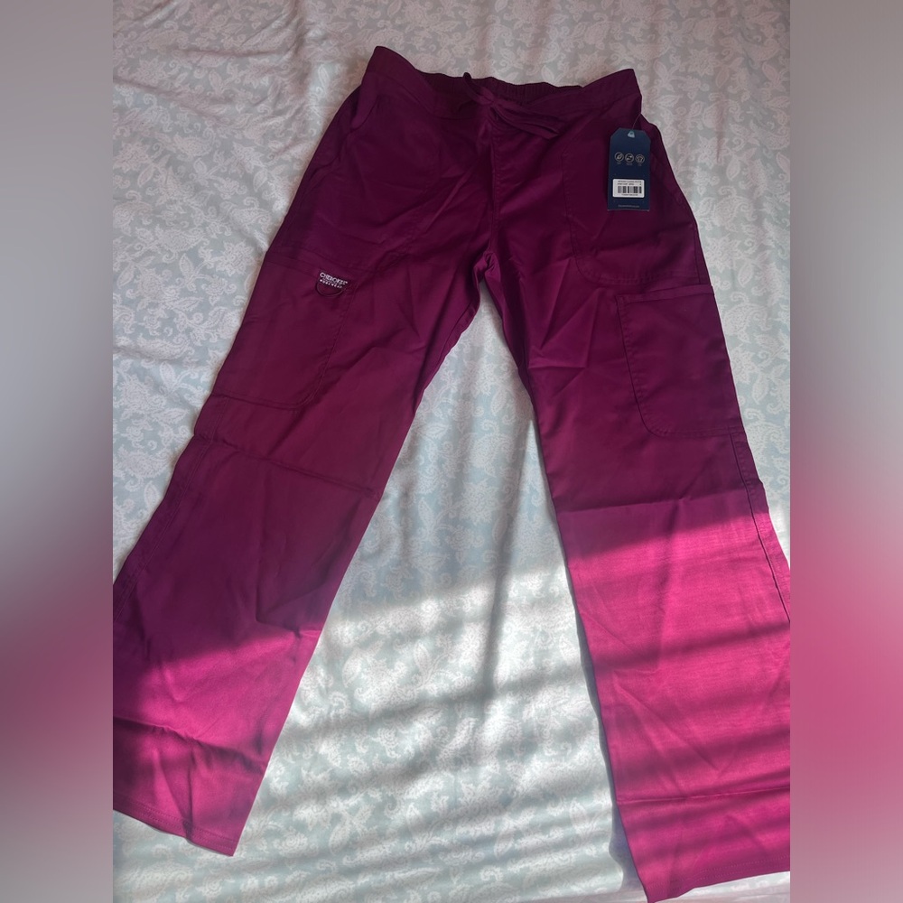 Women’s Cherokee scrub pants NWT wine color